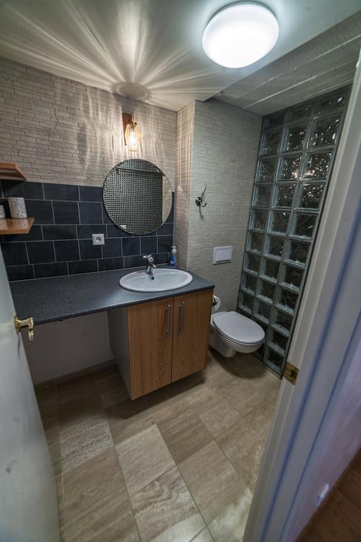 Solheimar Studio Apartment Ísafjörður Exteriör bild
