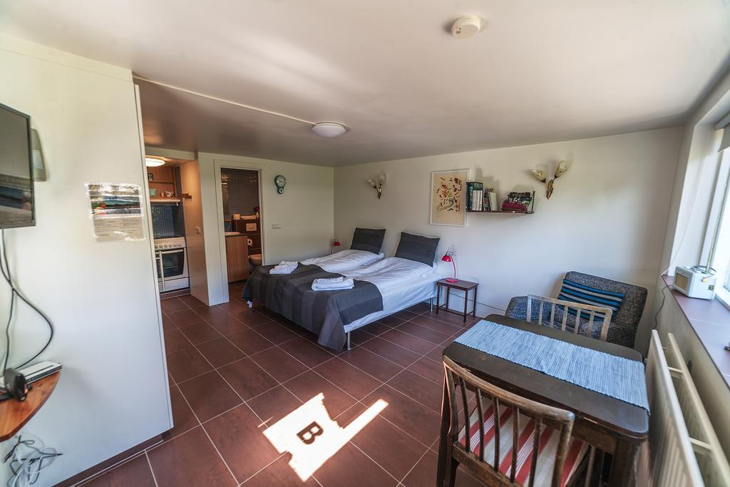 Solheimar Studio Apartment Ísafjörður Exteriör bild